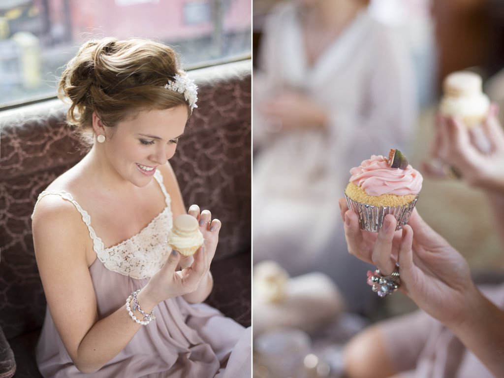 Photo Girl eating cupcake