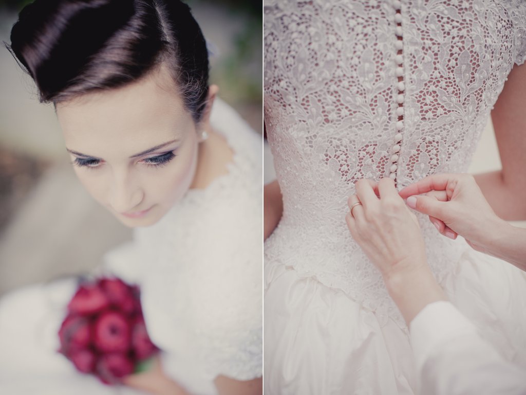 Photo Brautkleid wird im Rücken zugeknöpft.